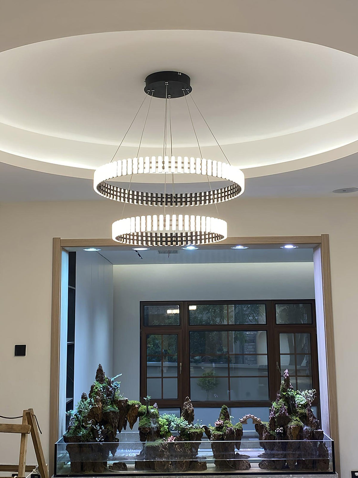 Grevis Acrylic Chandelier-Moonnatur