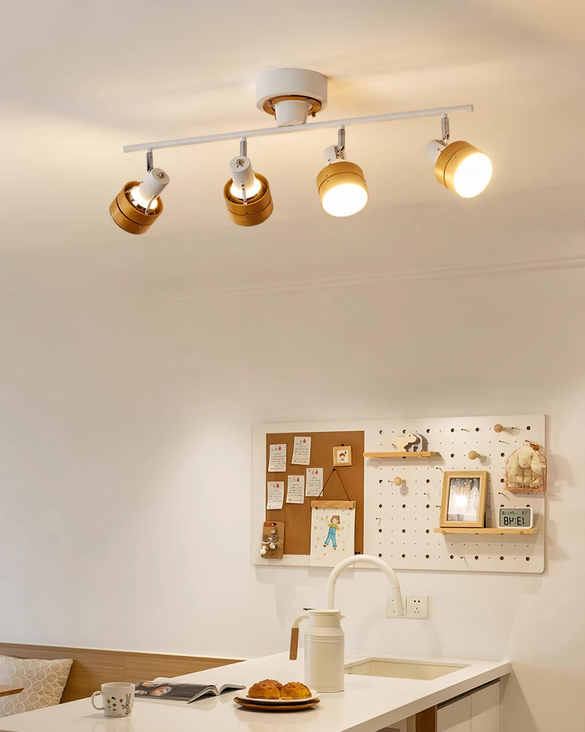 Zorrenash Metal Track Light-Moonnatur