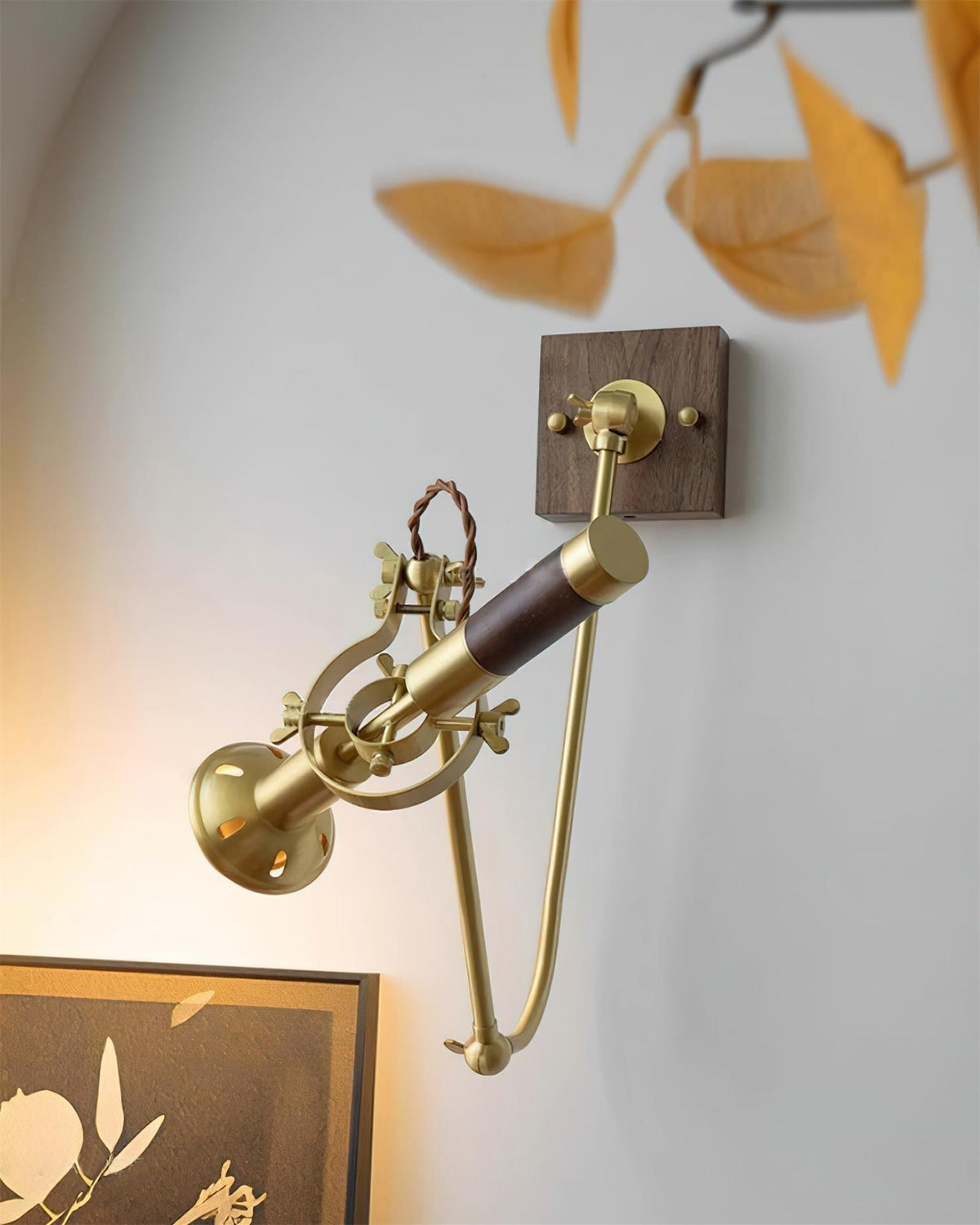 Avrenwren Brass Wall Light-Moonnatur