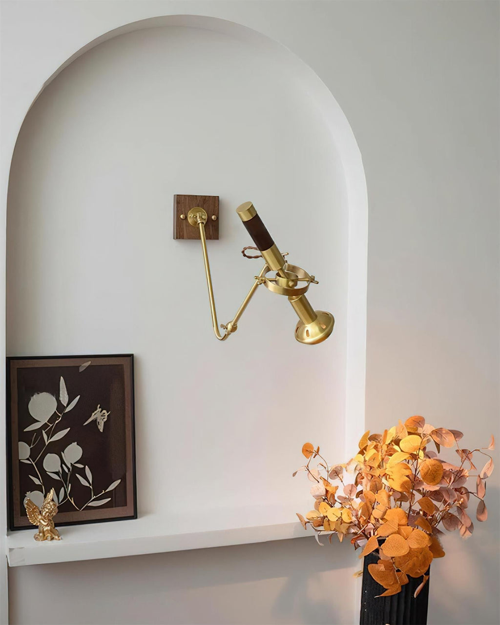 Avrenwren Brass Wall Light-Moonnatur
