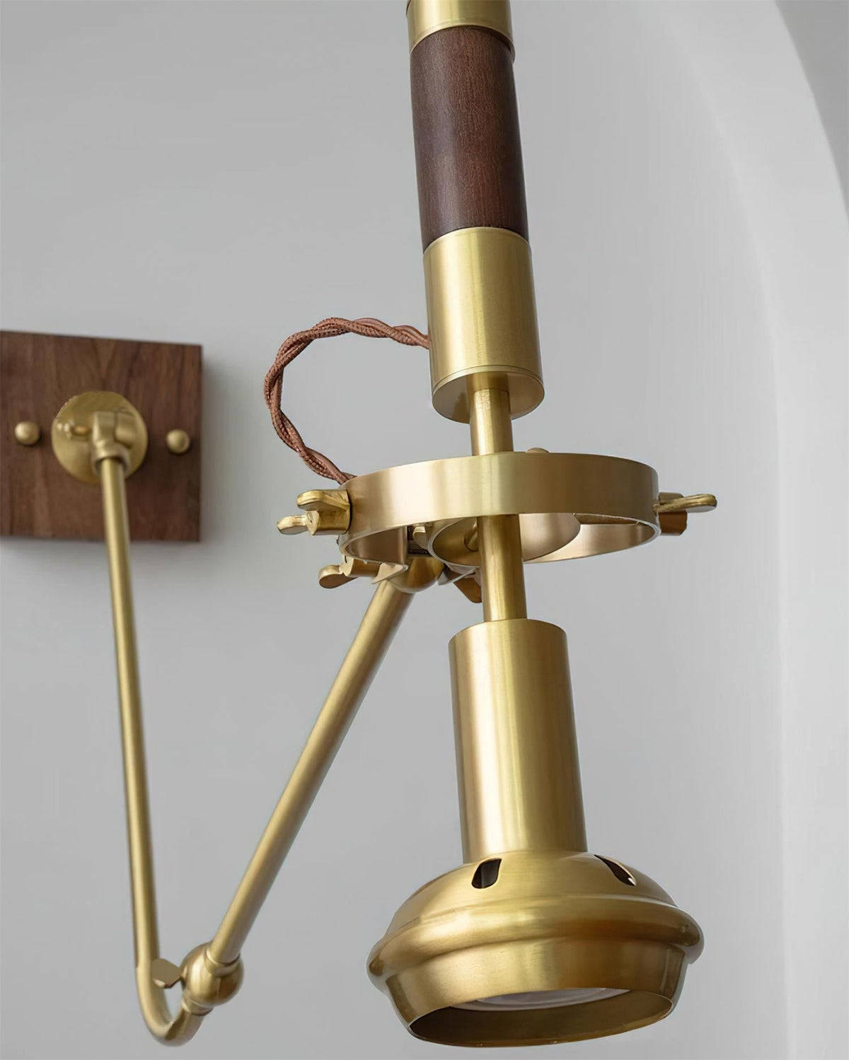 Avrenwren Brass Wall Light-Moonnatur