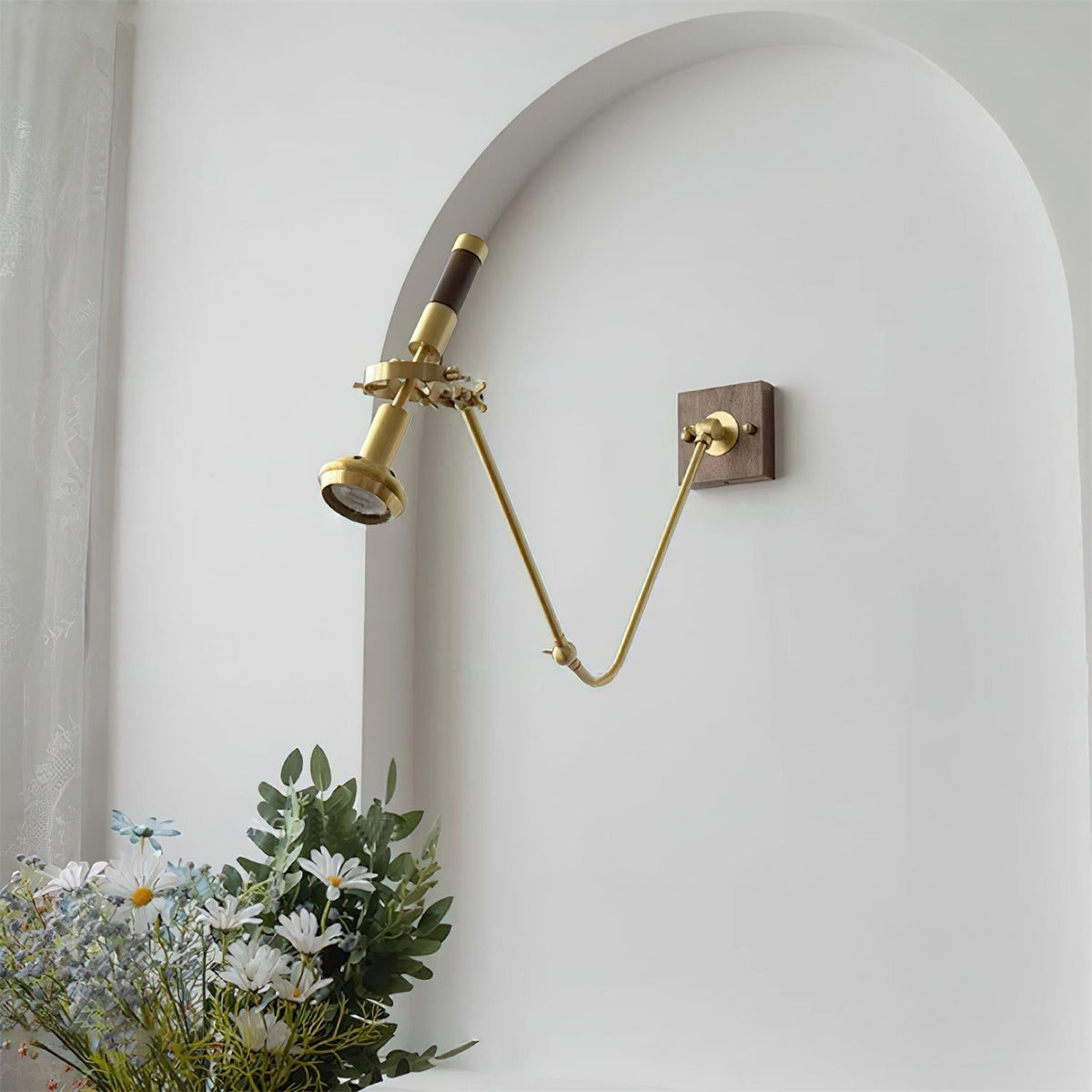 Avrenwren Brass Wall Light-Moonnatur