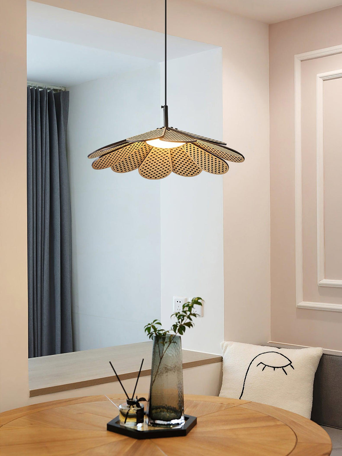 Helrenina Wood Pendant Light-Moonnatur