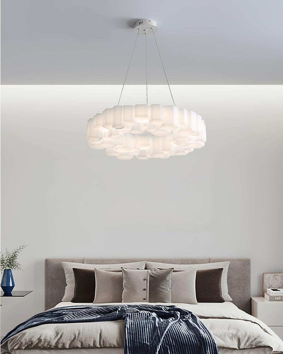 Ovenna Plastic Chandelier-Moonnatur