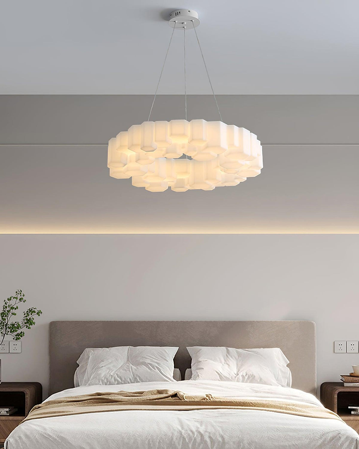 Ovenna Plastic Chandelier-Moonnatur