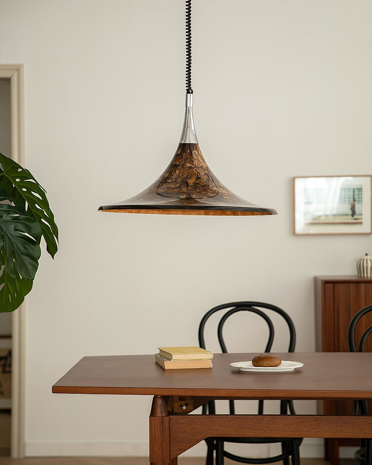 Ravelina Acrylic Pendant Light-Moonnatur