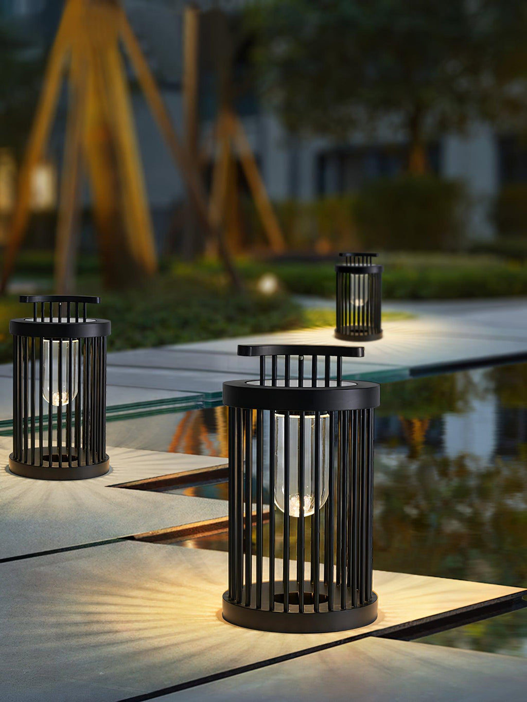 Maeleth Stainless Steel Outdoor Light-Moonnatur