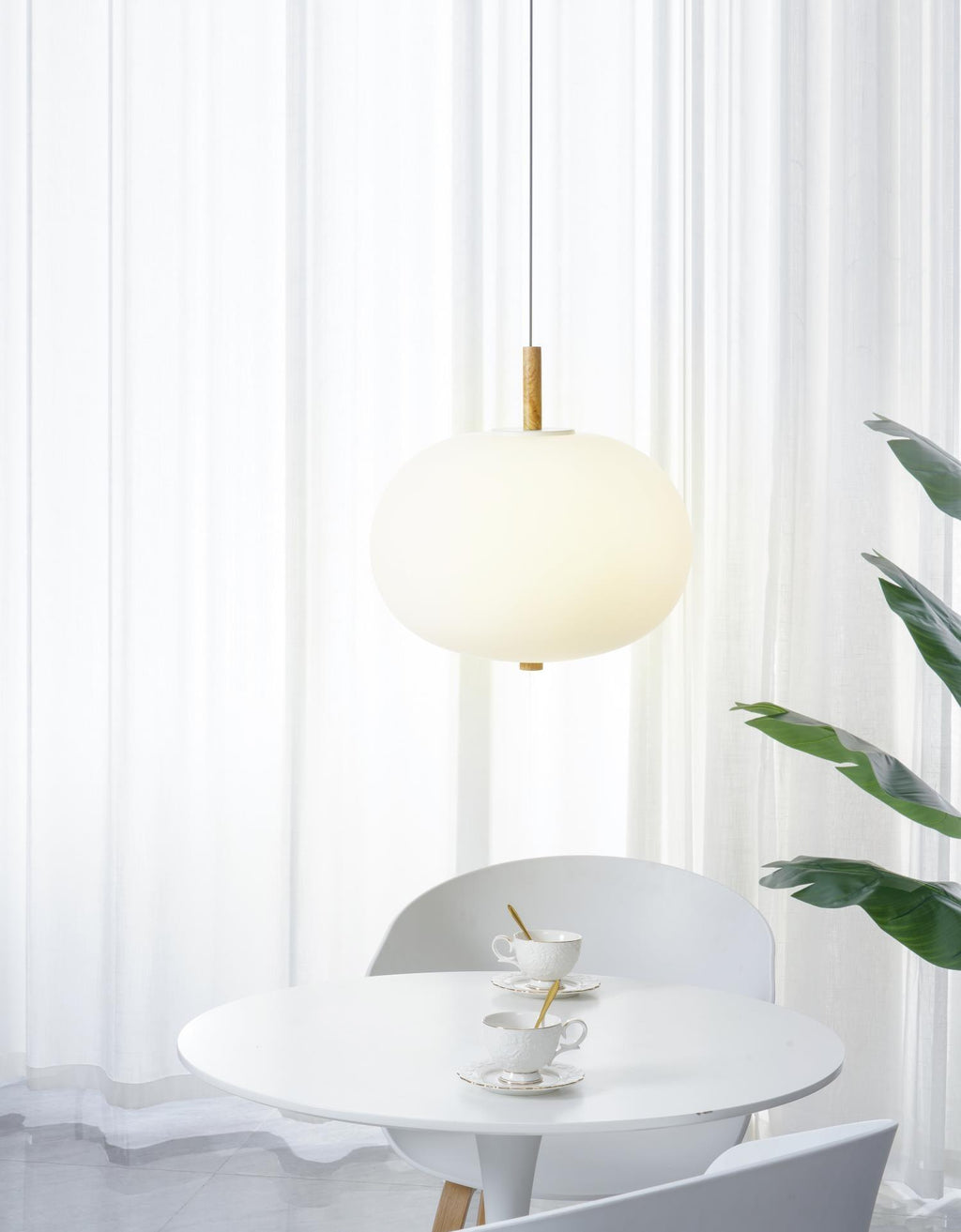 Wrenora Glass Pendant Light-Moonnatur
