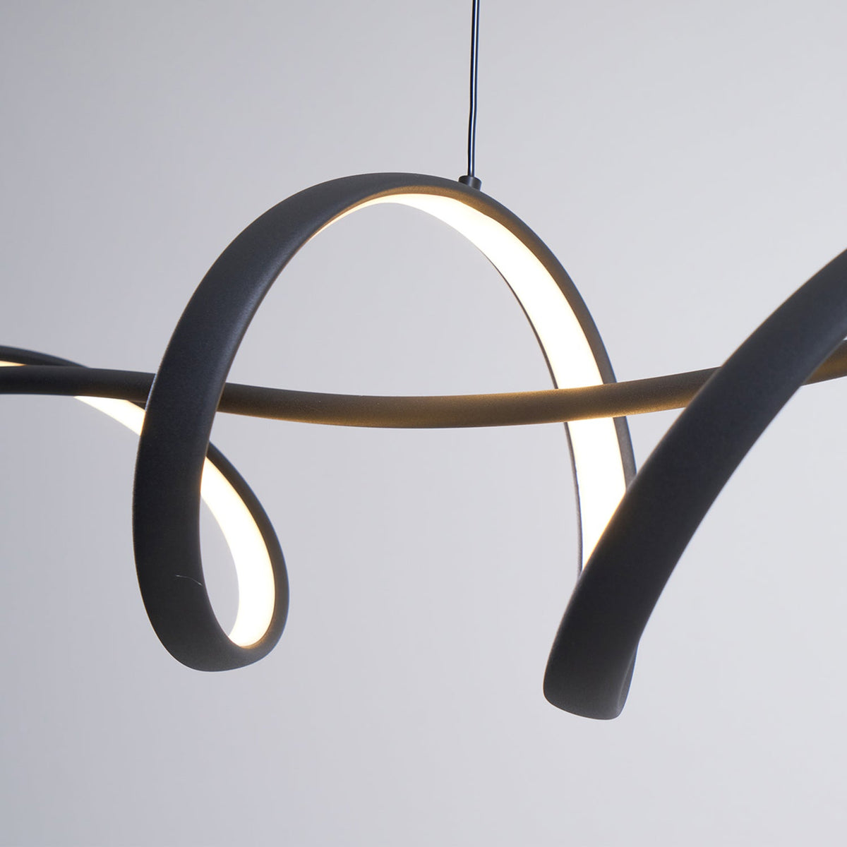 Elsenora Aluminium Pendant Light-Moonnatur