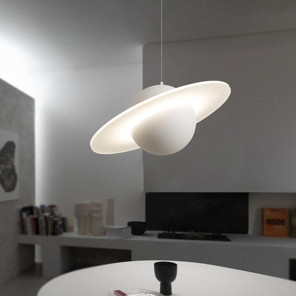 Quenera Iron Pendant Light-Moonnatur