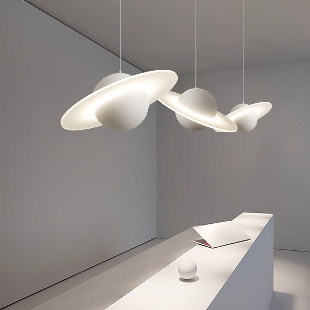 Quenera Iron Pendant Light-Moonnatur