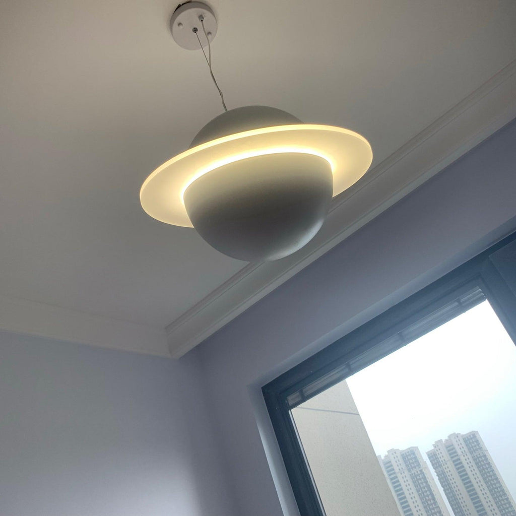 Quenera Iron Pendant Light-Moonnatur