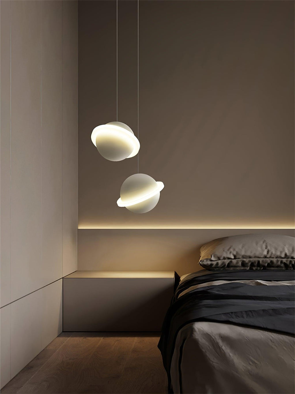 Quenera Iron Pendant Light-Moonnatur