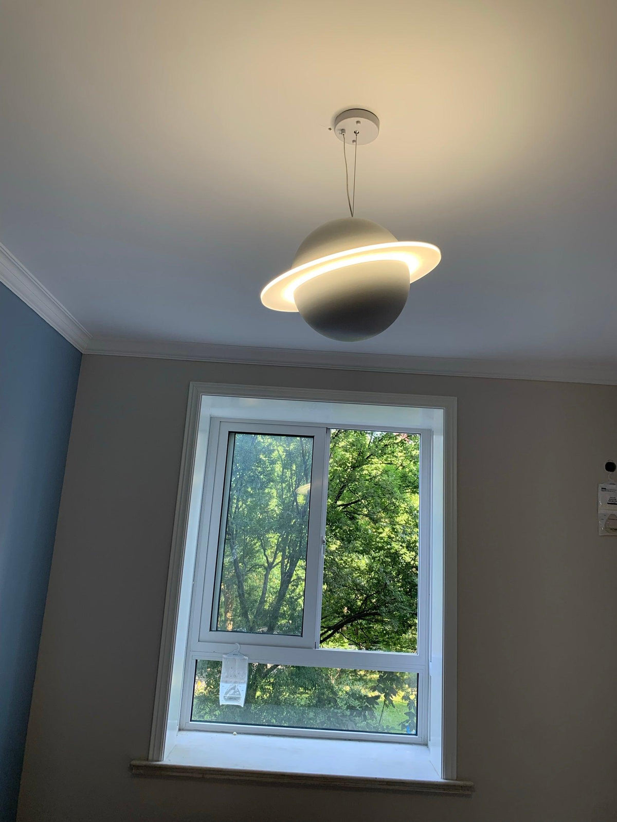 Quenera Iron Pendant Light-Moonnatur