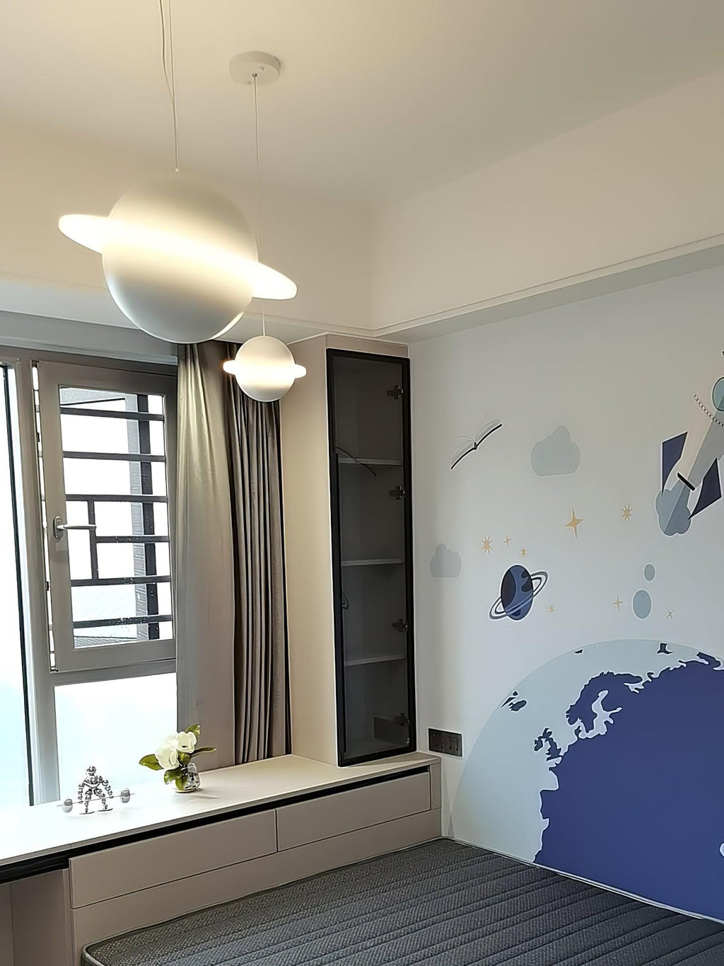 Quenera Iron Pendant Light-Moonnatur