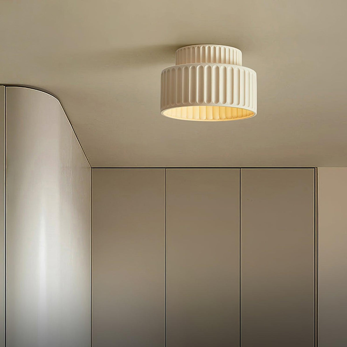 Pavira Resin Ceiling Lamp-Moonnatur