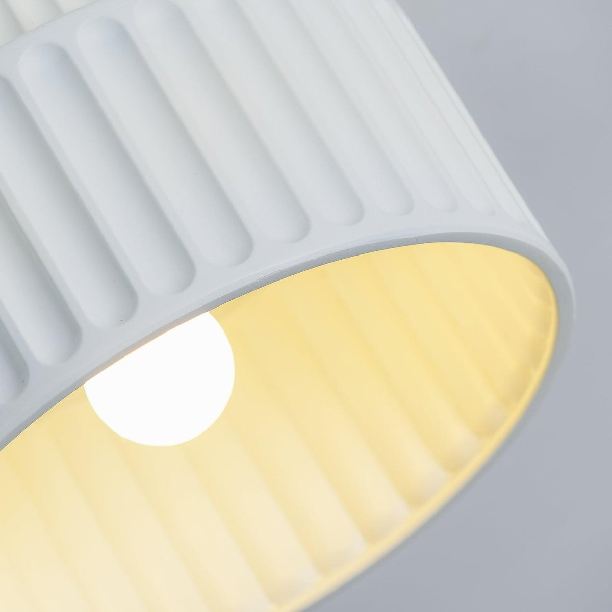 Pavira Resin Ceiling Lamp-Moonnatur