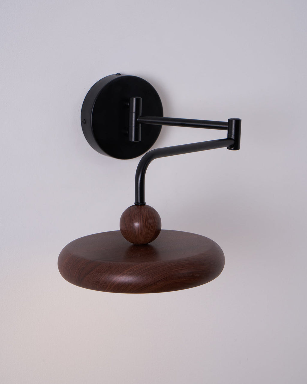 Sardeneris Metal Wall Light-Moonnatur