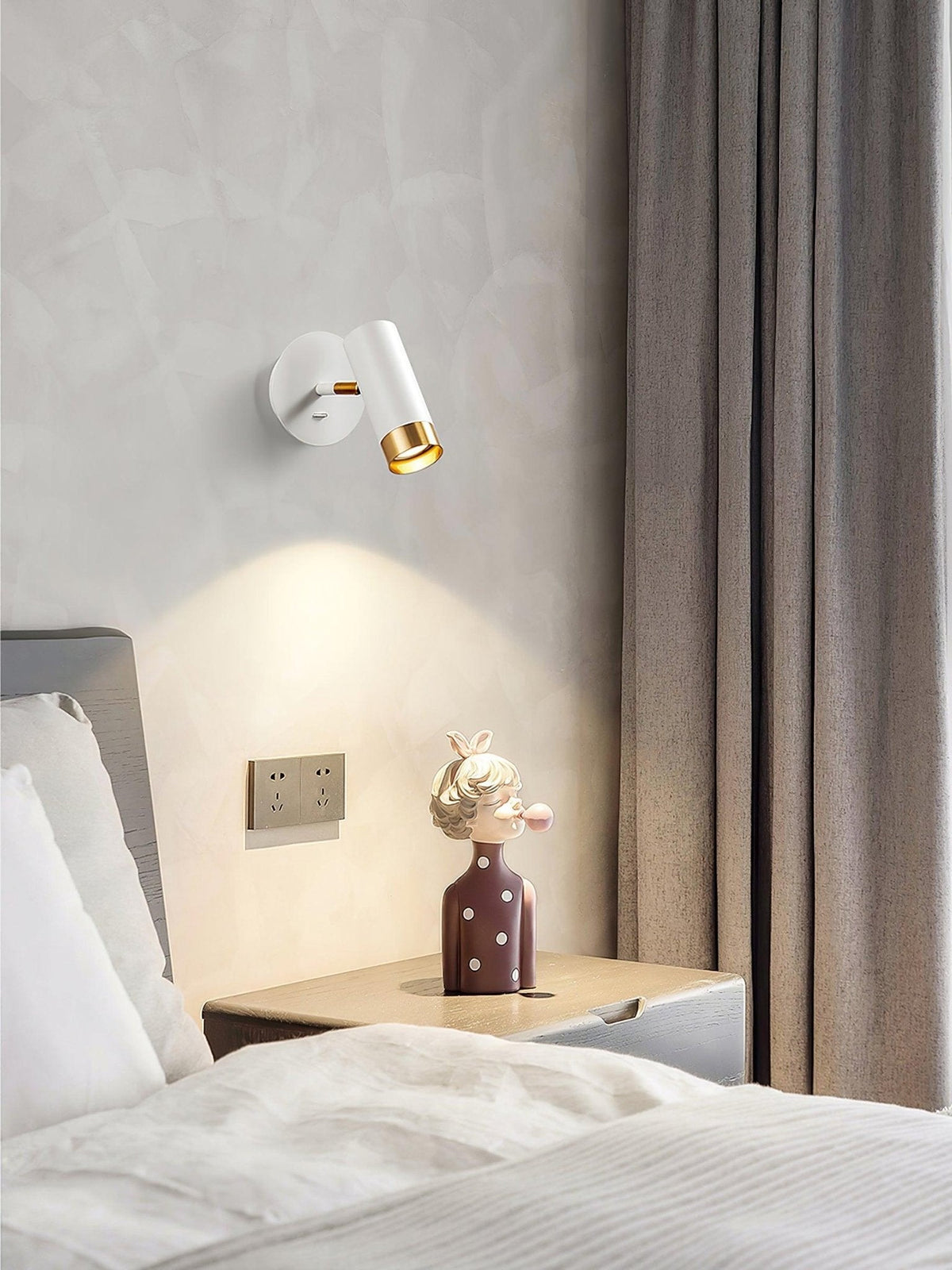 Perrinelle Metal Wall Light-Moonnatur