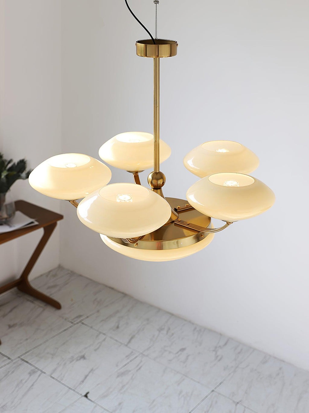 Cavengrove Glass Chandelier-Moonnatur