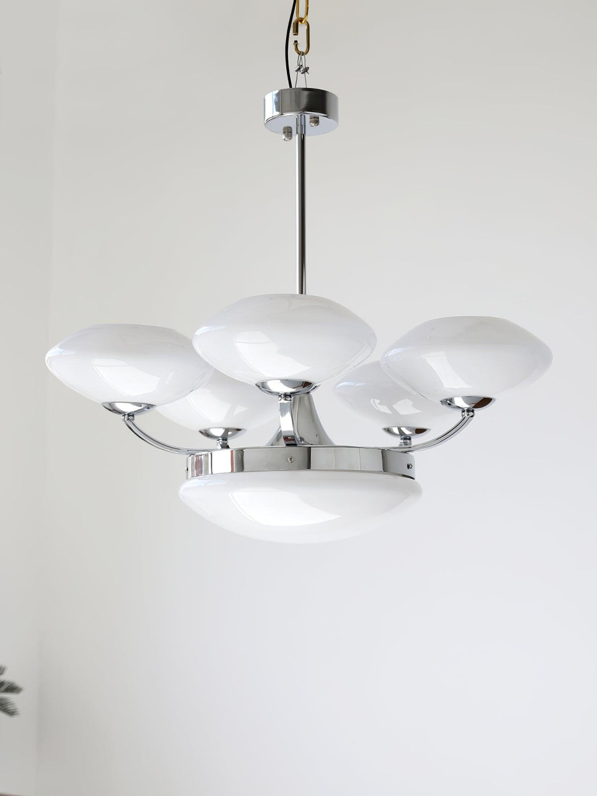 Cavengrove Glass Chandelier-Moonnatur