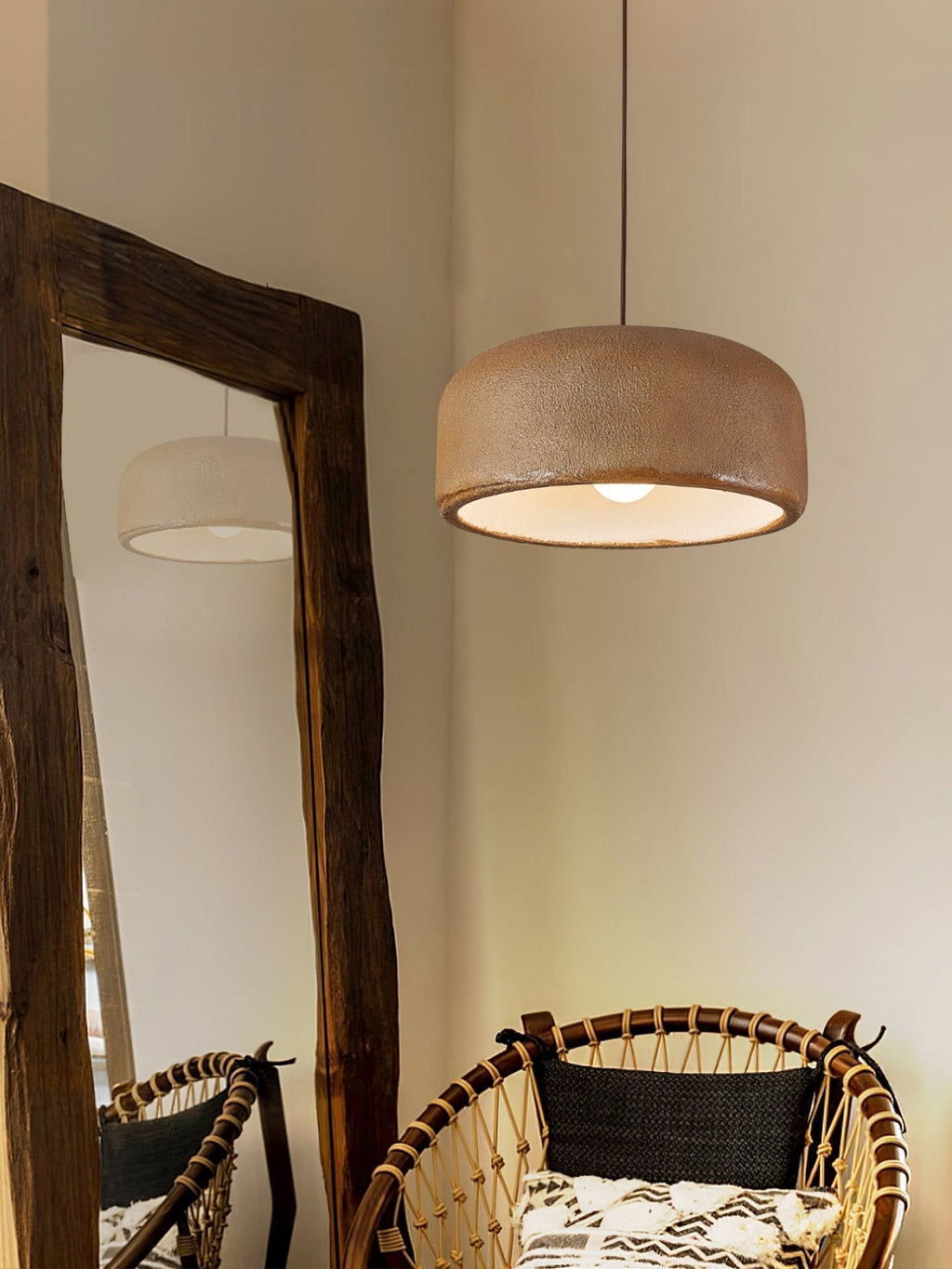 Jorrenis Resin Pendant Light-Moonnatur