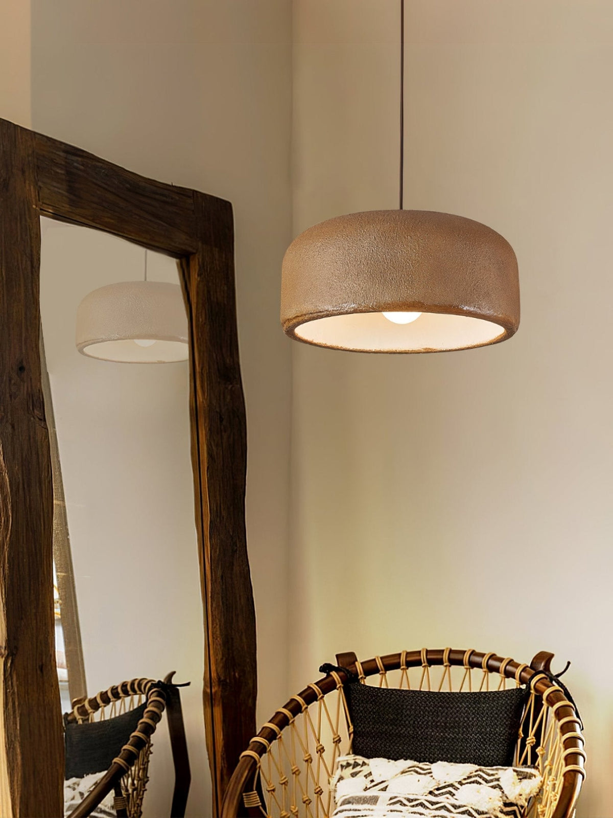 Jorrenis Resin Pendant Light-Moonnatur