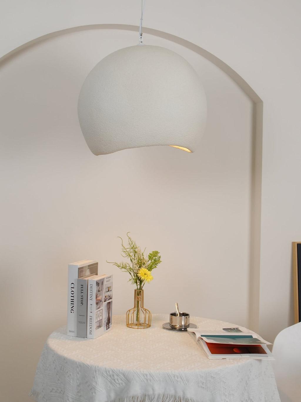Xereneth Resin Pendant Light-Moonnatur