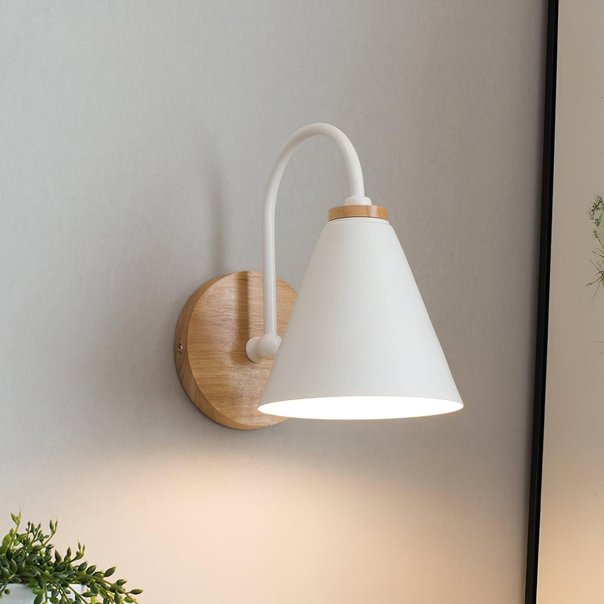 Laelenna Wood Wall Light-Moonnatur