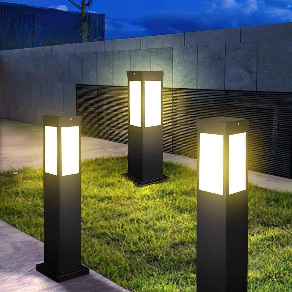 Tarnelash Acrylic Pillar Light-Moonnatur