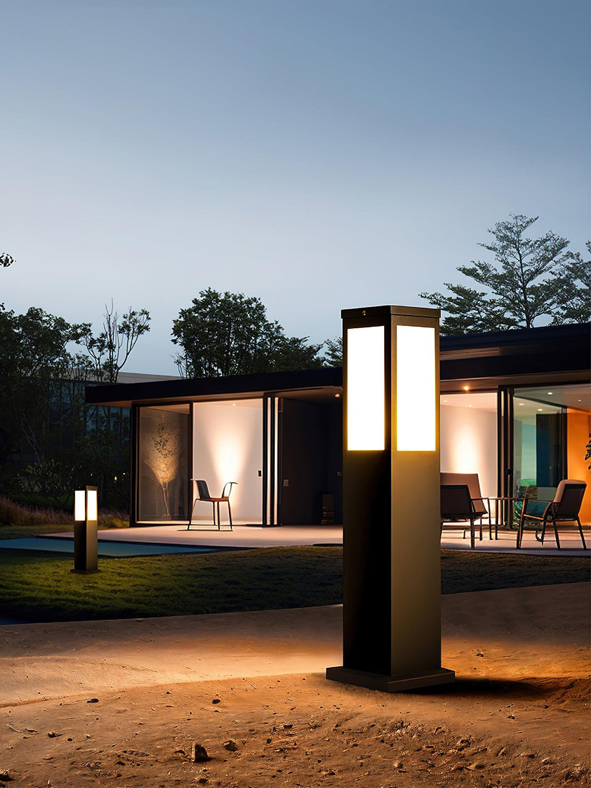 Kaelia Iron Post Light-Moonnatur