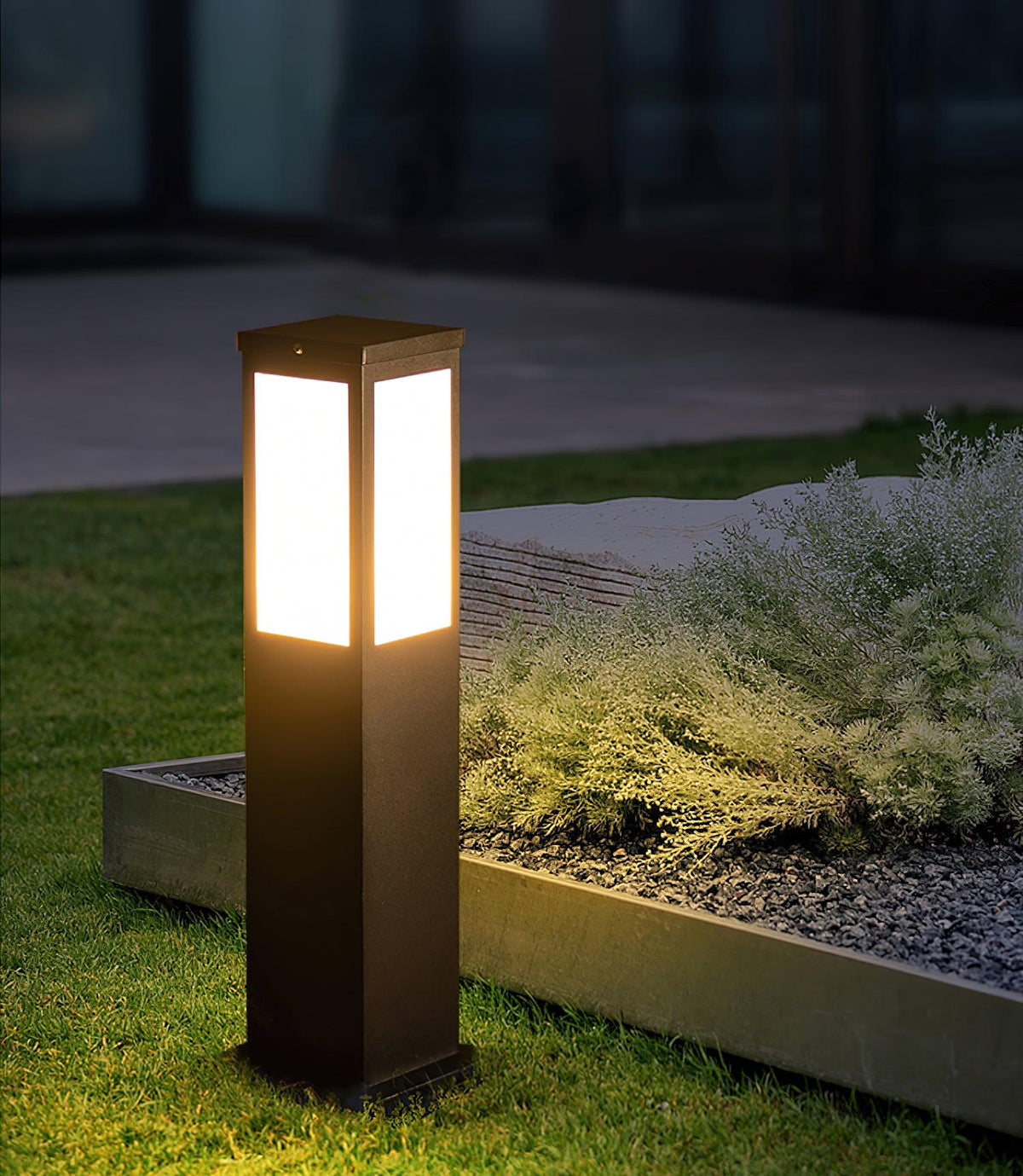Aveniel Iron Post Light-Moonnatur