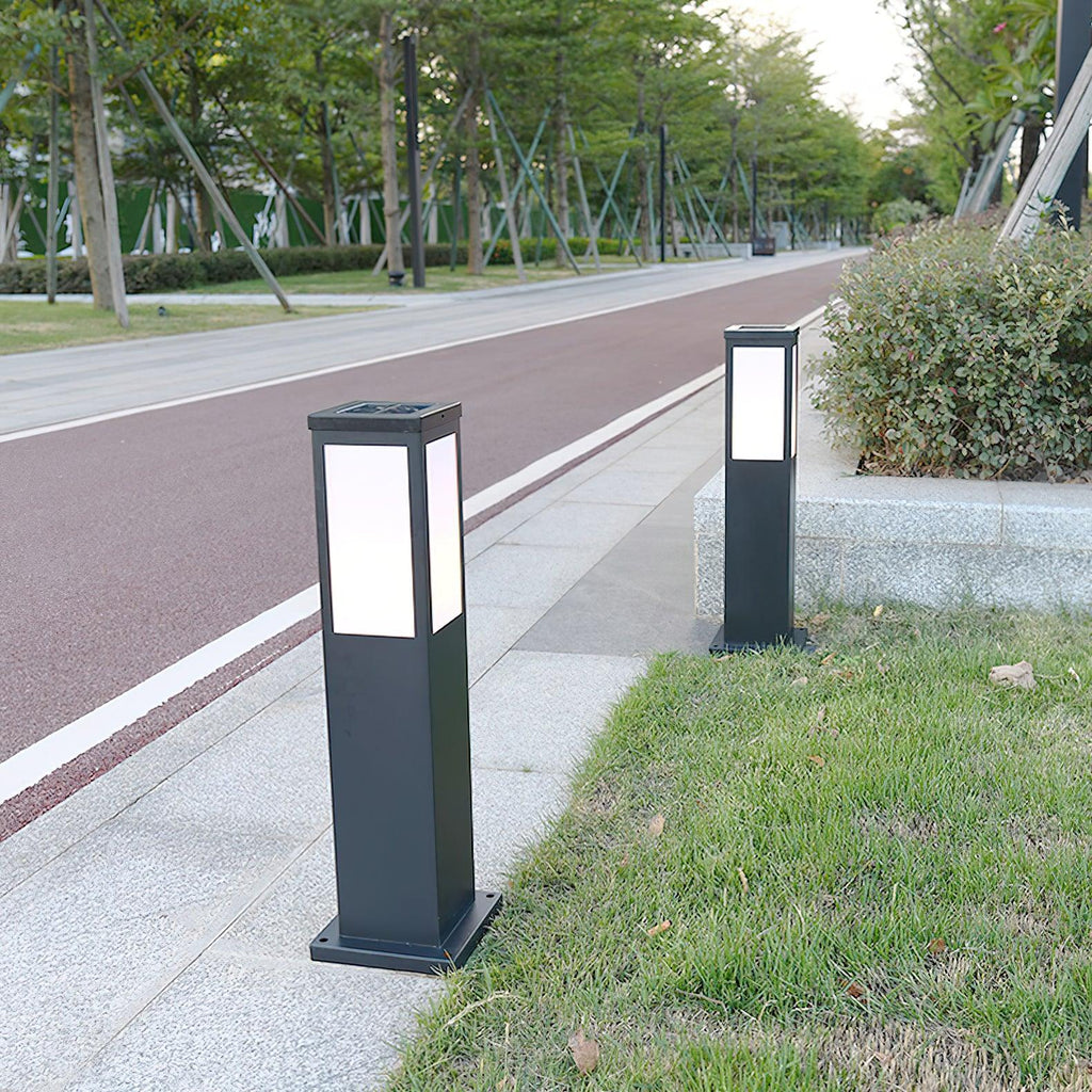 Tarnelash Acrylic Pillar Light-Moonnatur