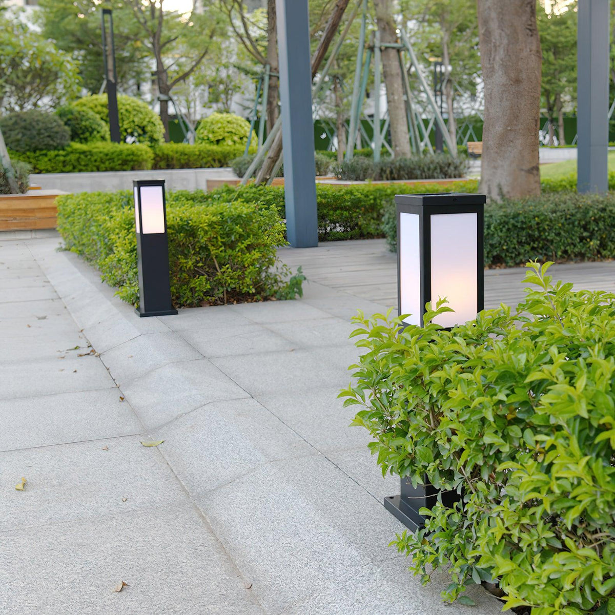 Tarnelash Acrylic Pillar Light-Moonnatur