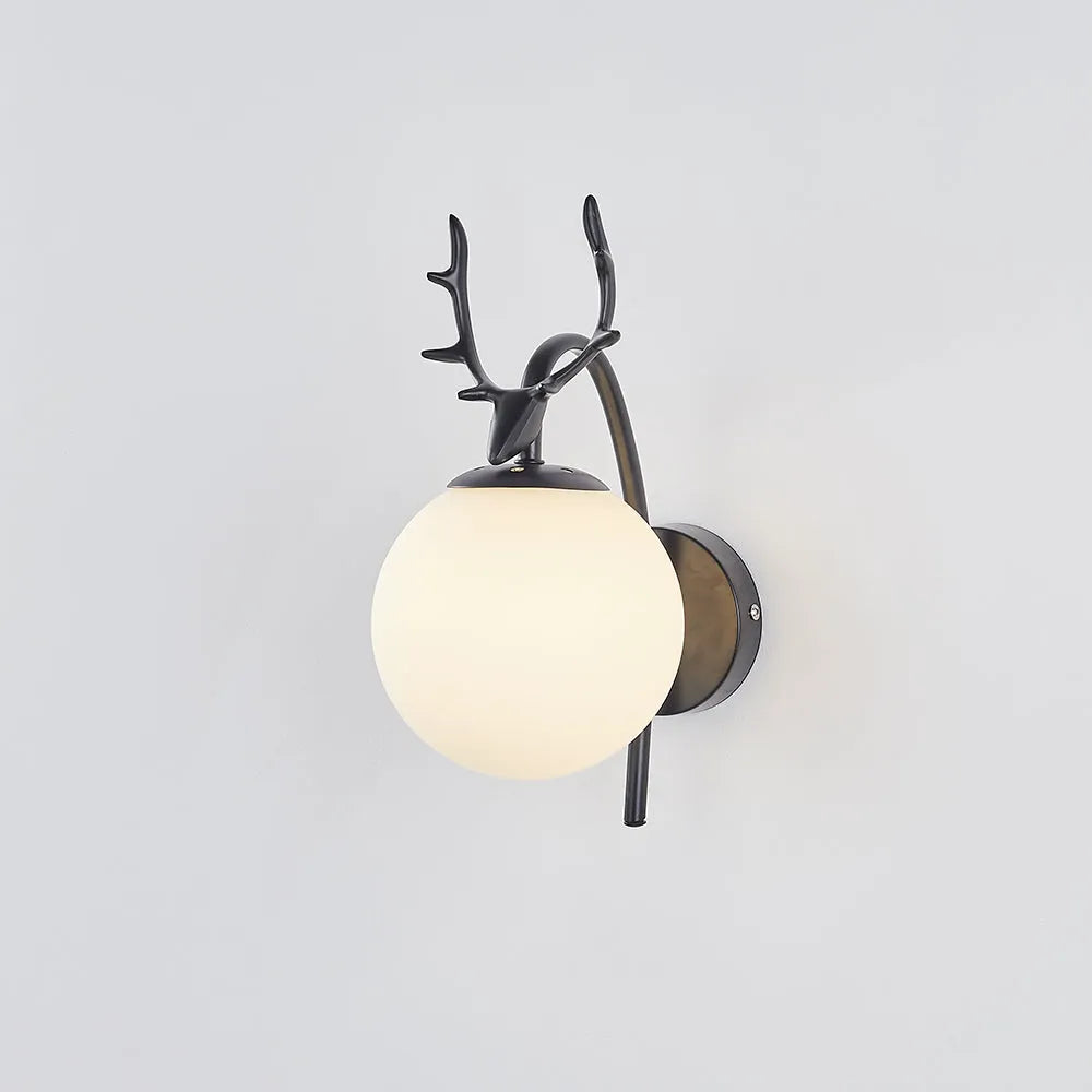 Gildenlark Glass Wall Light-Moonnatur