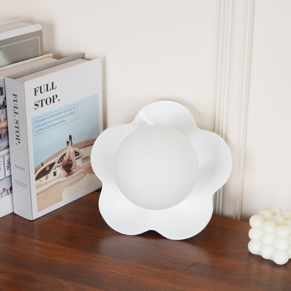 Pardenwynne Resin Wall Light-Moonnatur