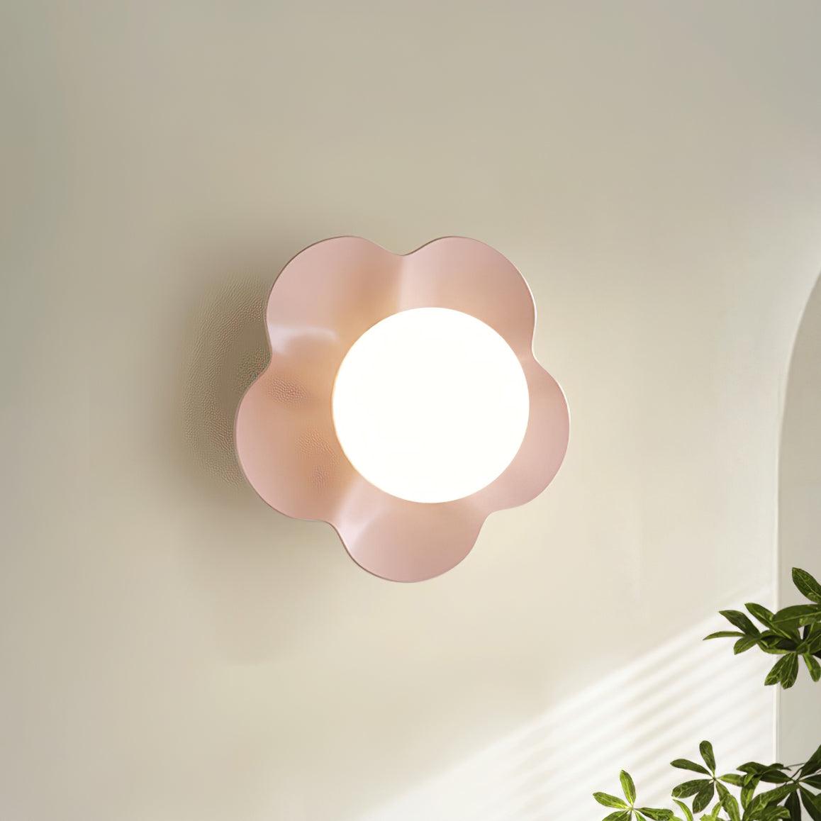 Dahlavelle Resin Wall Light-Moonnatur