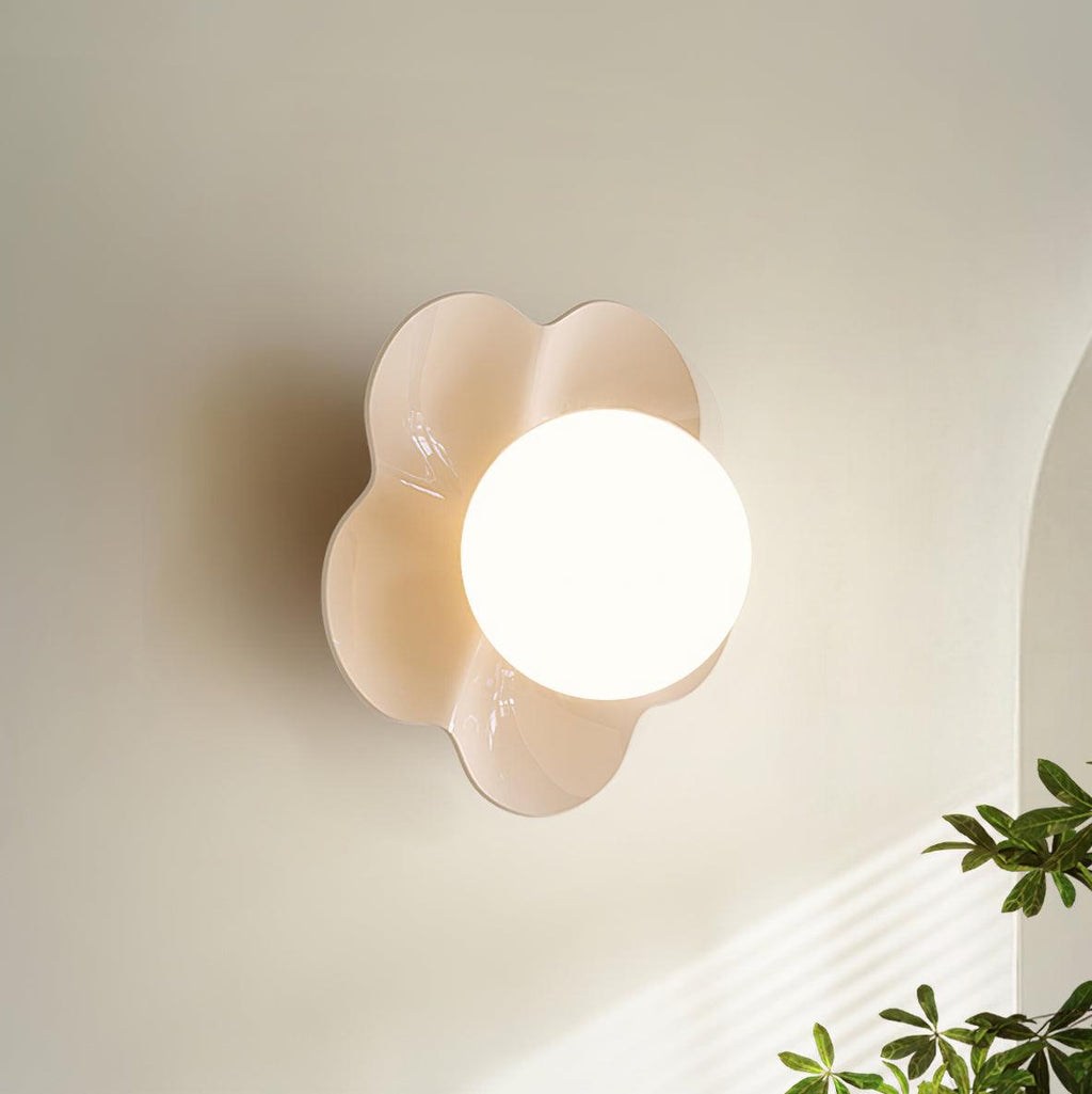 Dahlavelle Resin Wall Light-Moonnatur