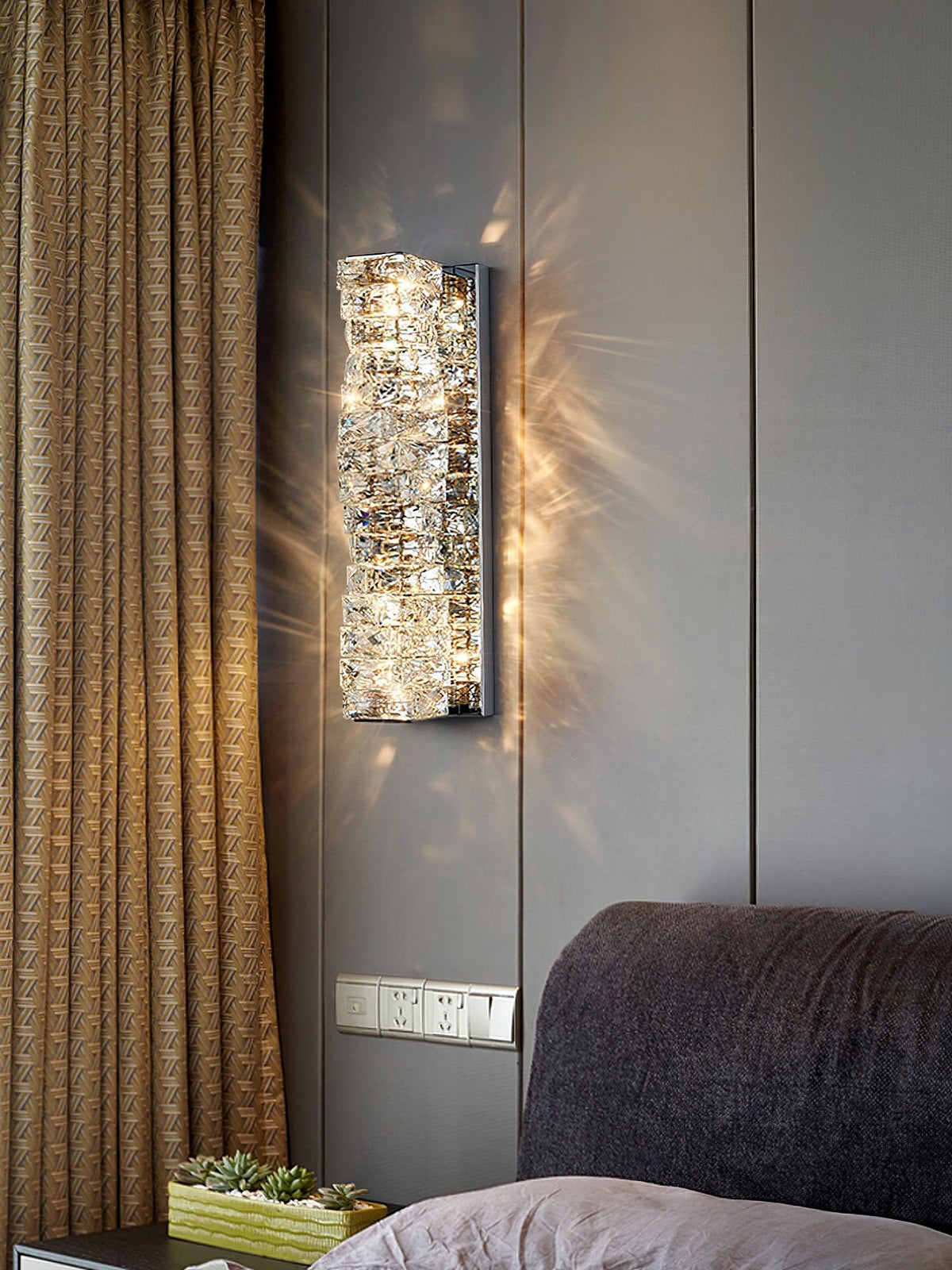 Elowora Crystal Wall Light-Moonnatur