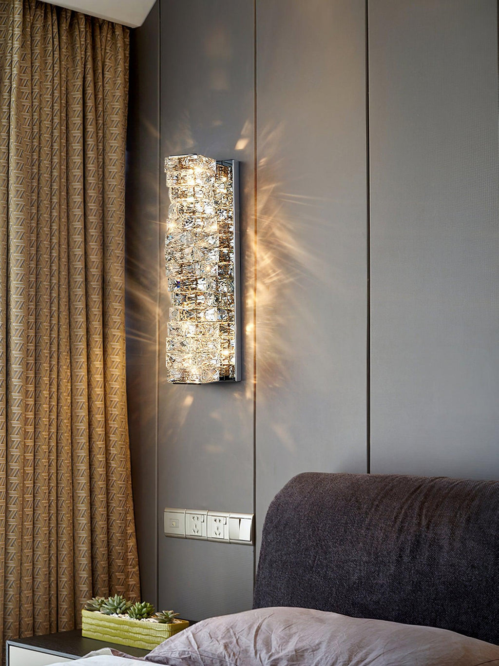 Elowora Crystal Wall Light-Moonnatur