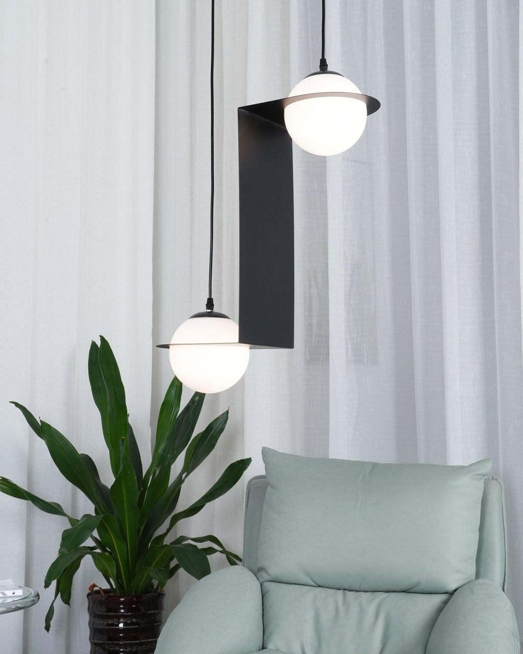 Navelis Glass Pendant Lamp-Moonnatur