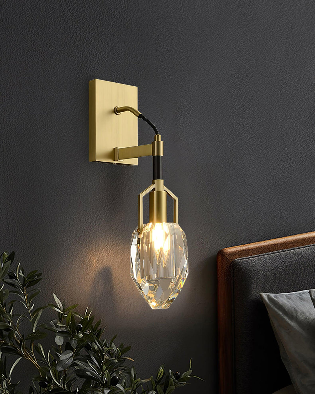 Nerisse Crystal Wall Lamp-Moonnatur