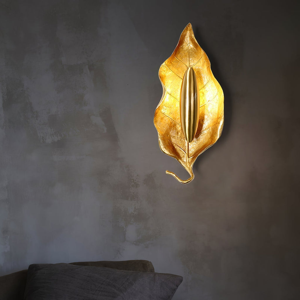 Vardeneth Brass Wall Light-Moonnatur