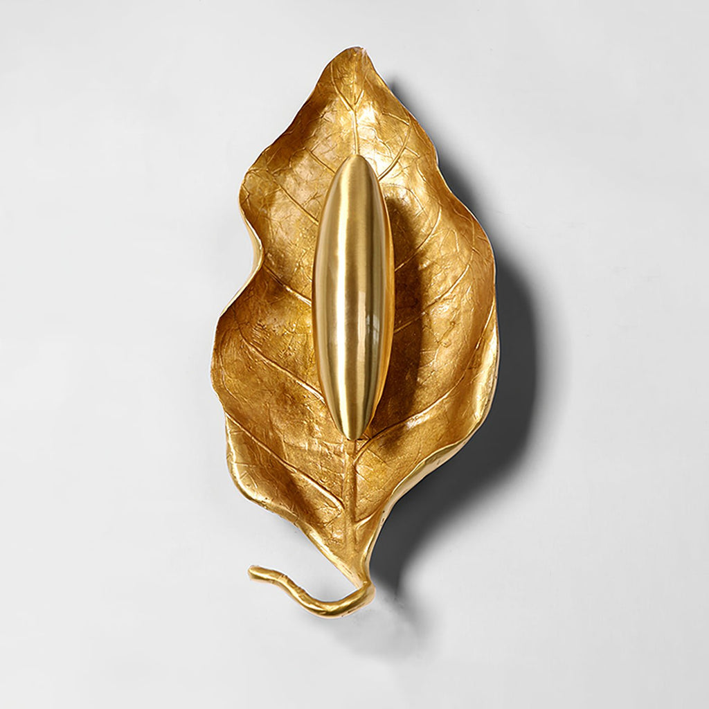 Vardeneth Brass Wall Light-Moonnatur
