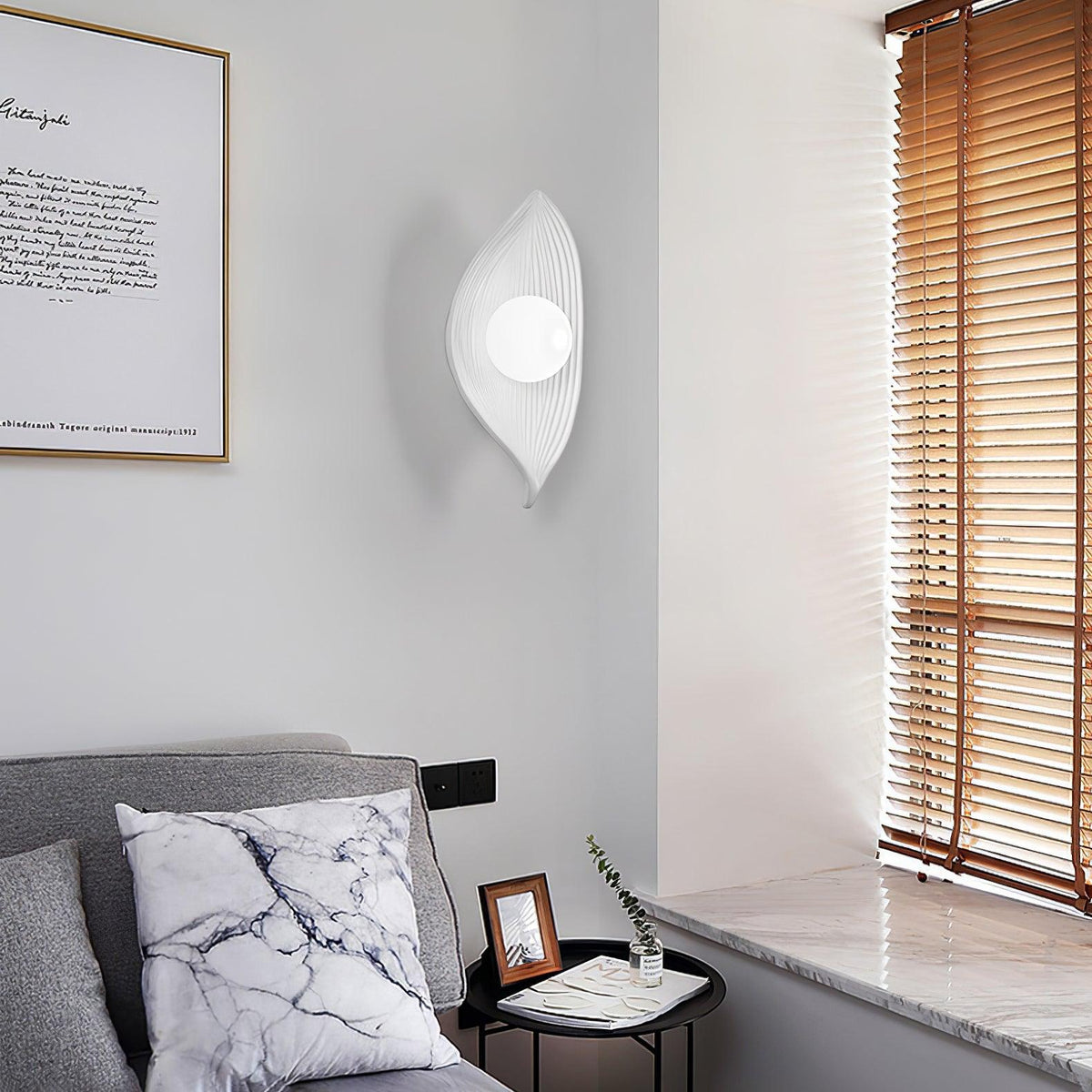 Odenelle Resin Wall Light-Moonnatur