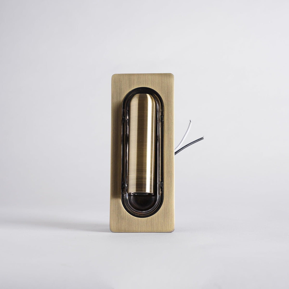Braxley Aluminium Wall Light-Moonnatur