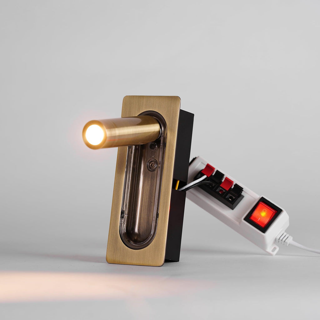 Braxley Aluminium Wall Light-Moonnatur