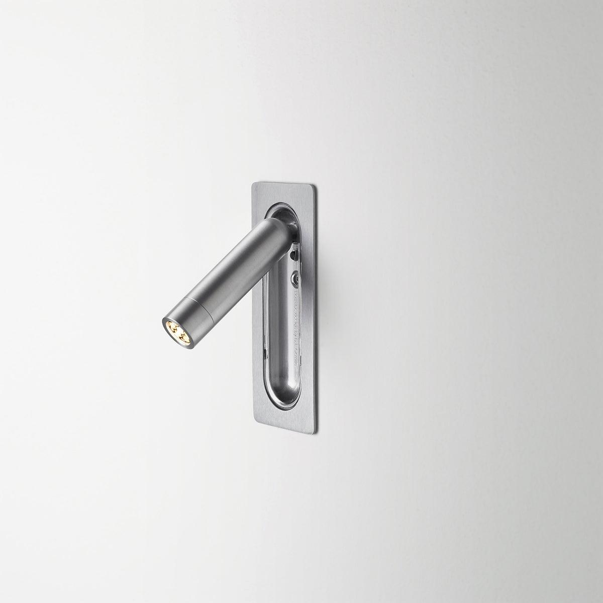 Braxley Aluminium Wall Light-Moonnatur