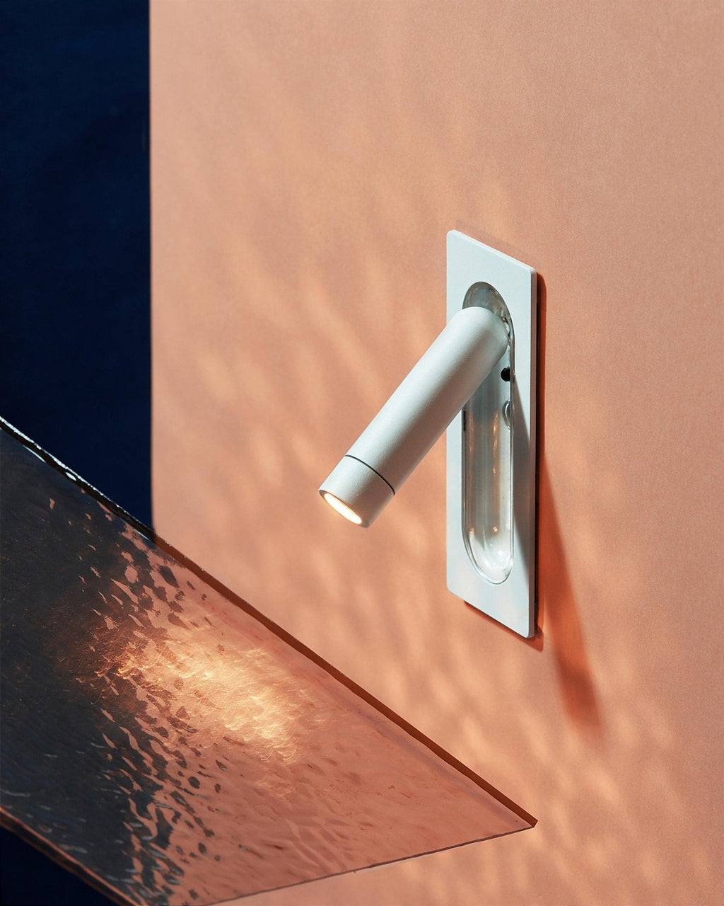 Braxley Aluminium Wall Light-Moonnatur