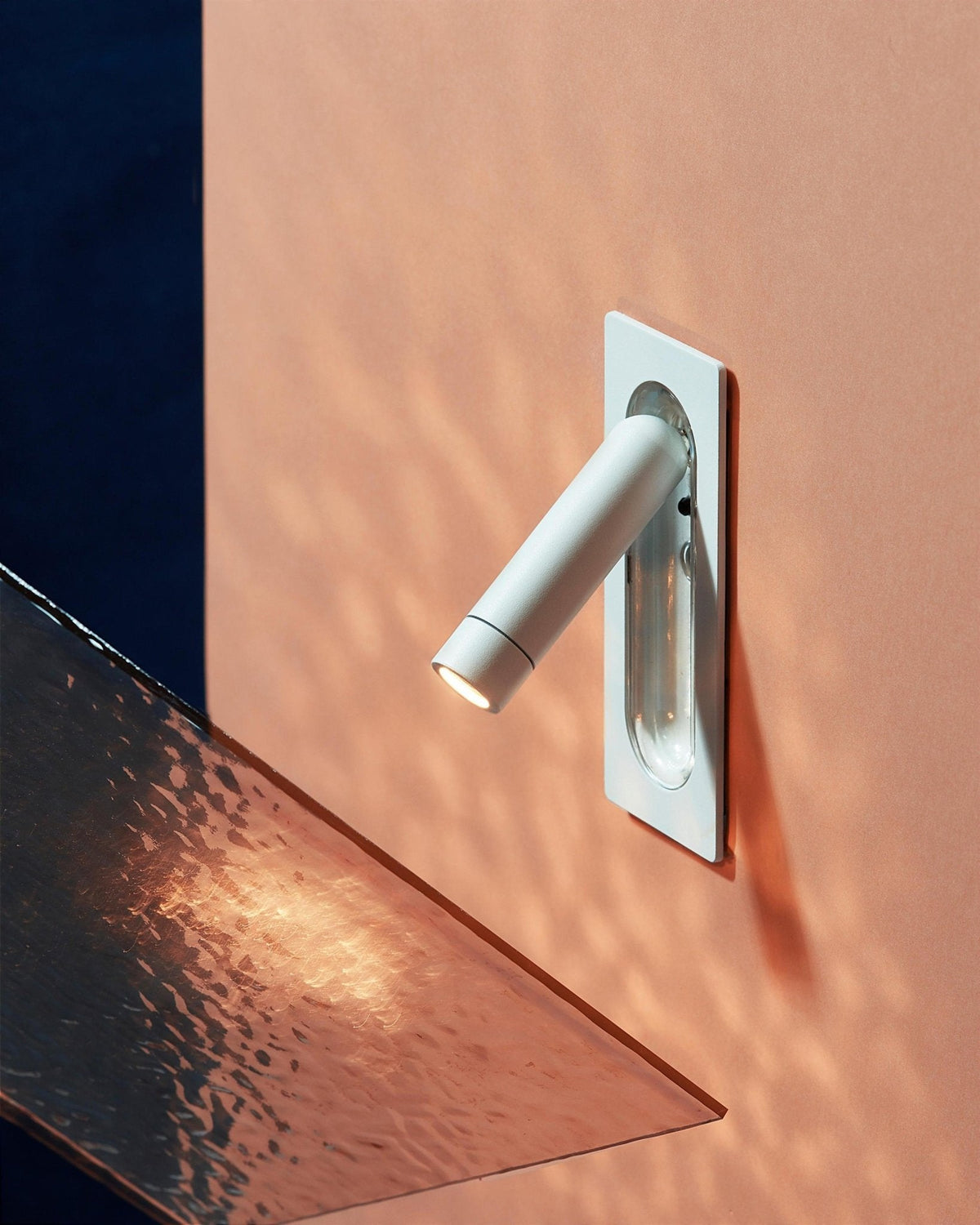 Braxley Aluminium Wall Light-Moonnatur